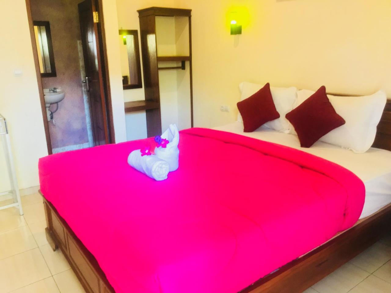 Yudhist Guest House Lembongan Exterior photo